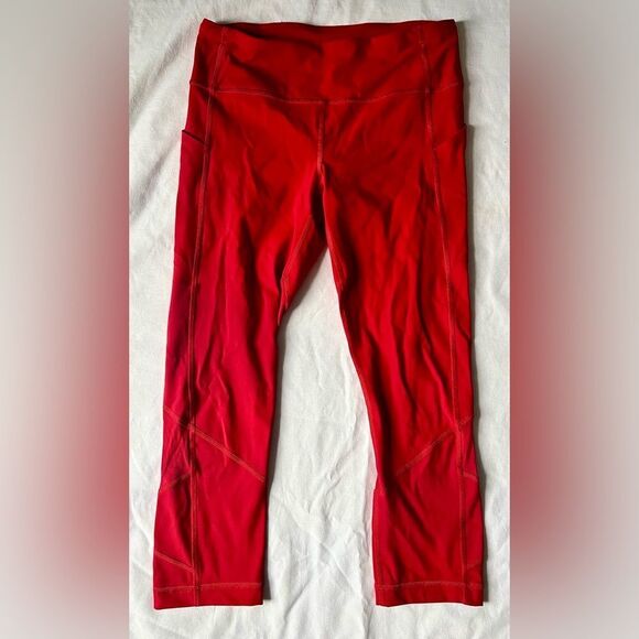 lululemon athletica Pants - LULULEMON - RED FAST AND FREE CROP LEGGINGS - SIZE 6